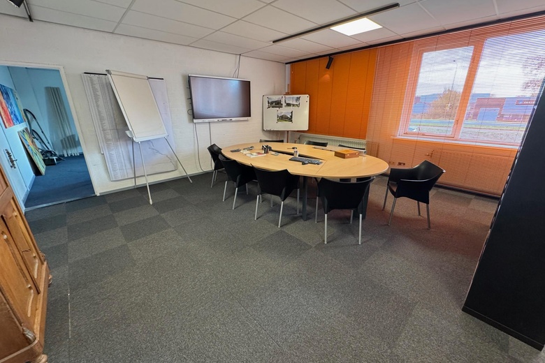 BedrijfsruimteaanElftweg 54<br/> inRaamsdonksveer