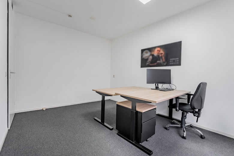 KantoorruimteaanZwingel 4<br/> inHardenberg KantoorruimteaanZwingel 4<br/> inHardenberg