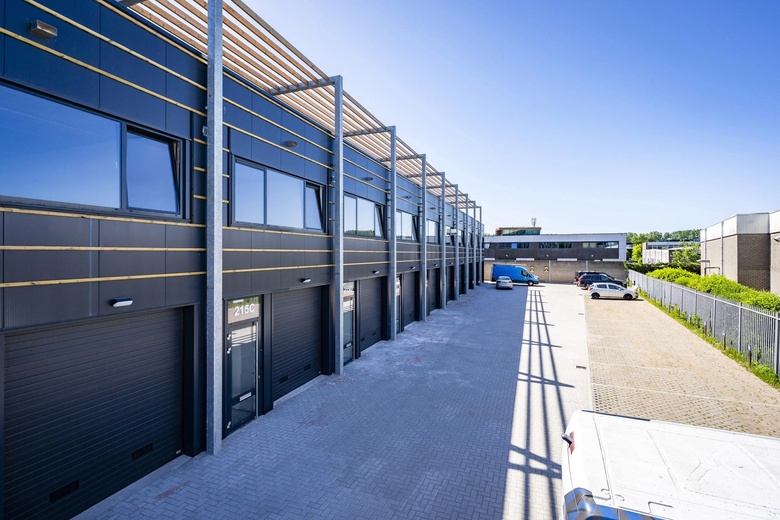 BedrijfsruimteaanHogeweyselaan 215 C<br/> inWeesp