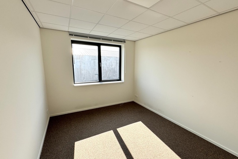 BedrijfsruimteaanSlijkwellsestraat 20 d 5<br/> inWell BedrijfsruimteaanSlijkwellsestraat 20 d 5<br/> inWell