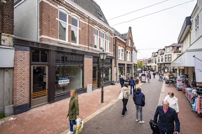 WinkelruimteaanNassaulaan 8<br/> inBussum WinkelruimteaanNassaulaan 8<br/> inBussum