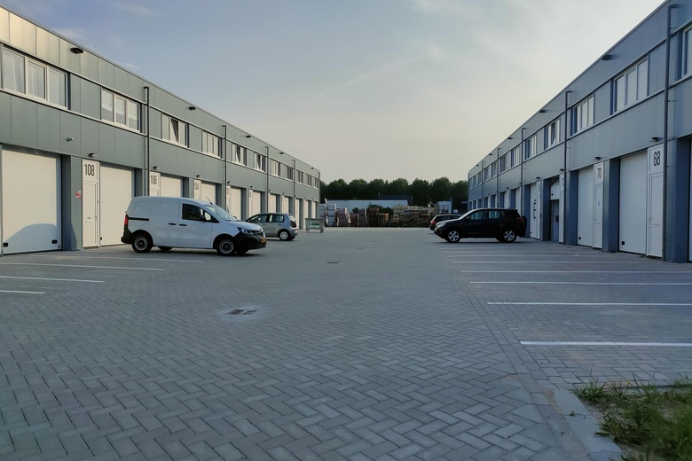 BedrijfsruimteaanZandzuigerstraat 80<br/> inAlmere