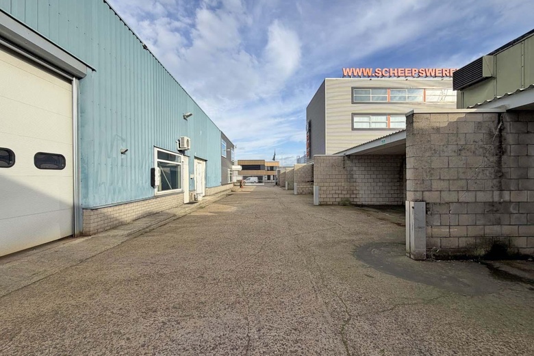 BedrijfsruimteaanIndustrieweg 20<br/> inSliedrecht