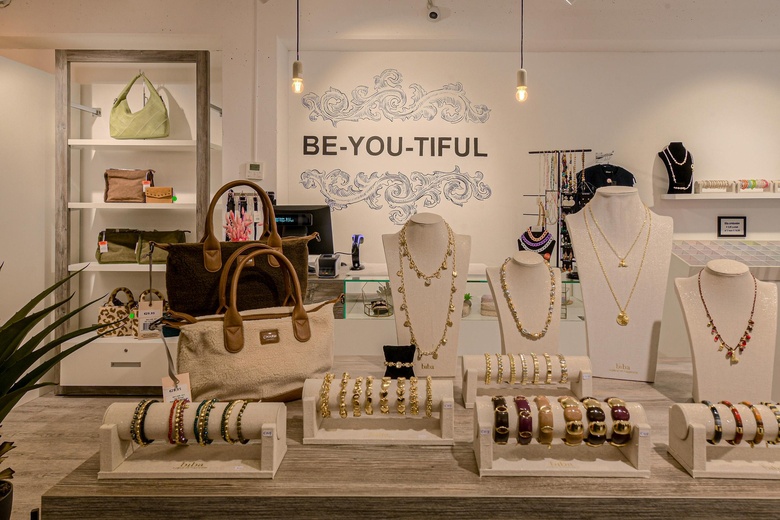 WinkelruimteaanHoutmarkt 41 - 43<br/> inBreda