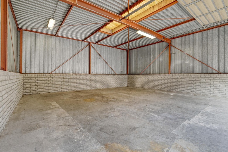 WinkelruimteaanKruisweg 989<br/> inHoofddorp