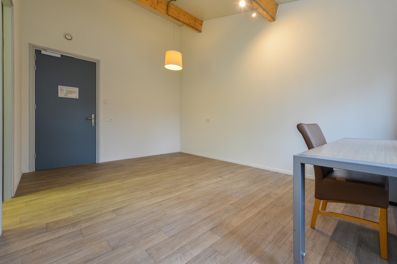 KantoorruimteaanDe Beek 105<br/> inErmelo KantoorruimteaanDe Beek 105<br/> inErmelo
