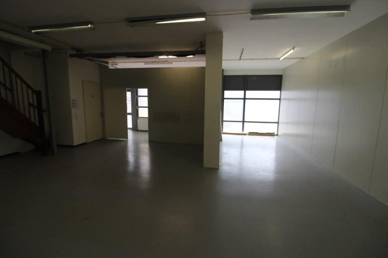 WinkelruimteaanBellstraat 2 D<br/> inVlaardingen