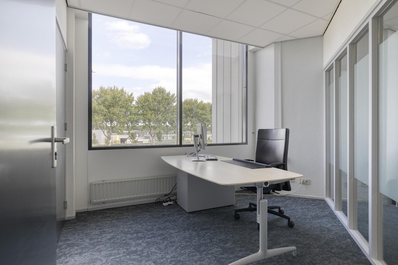 KantoorruimteaanTrawlerweg 8<br/> inVlaardingen KantoorruimteaanTrawlerweg 8<br/> inVlaardingen