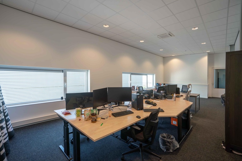 BedrijfsruimteaanEconomiestraat 131<br/> inSittard BedrijfsruimteaanEconomiestraat 131<br/> inSittard