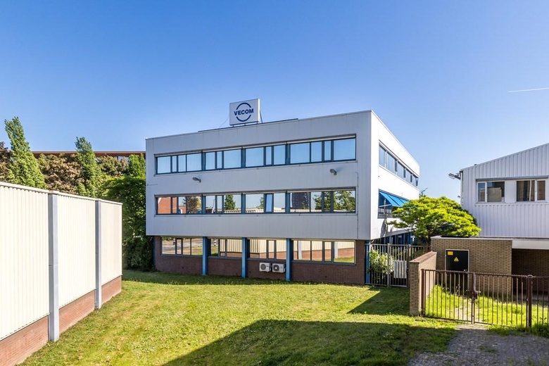 KantoorruimteaanMozartlaan 3<br/> inMaassluis KantoorruimteaanMozartlaan 3<br/> inMaassluis