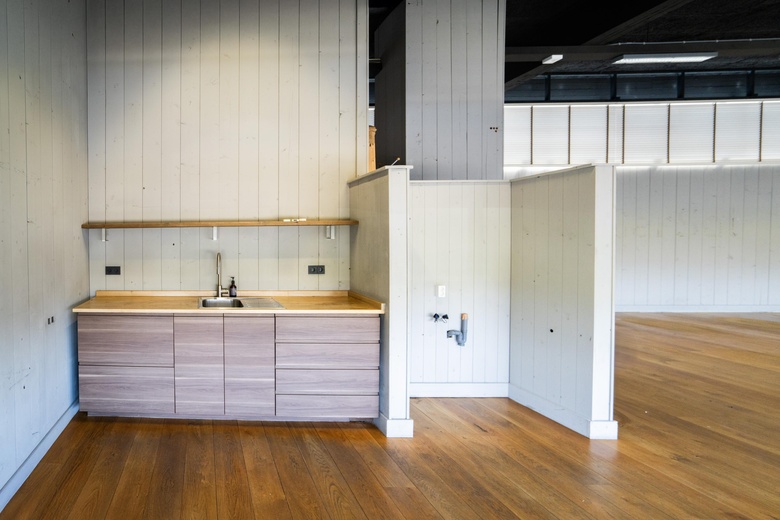 KantoorruimteaanSchiedamsedijk 128<br/> inVlaardingen KantoorruimteaanSchiedamsedijk 128<br/> inVlaardingen