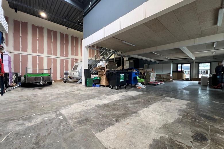 BedrijfsruimteaanMarisstraat 8<br/> inSliedrecht