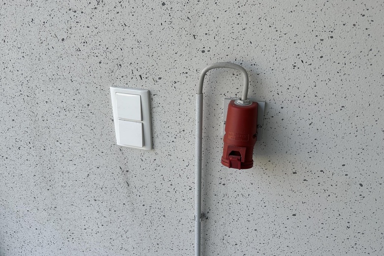 BedrijfsruimteaanTitaniumweg 300<br/> inAlphen aan den Rijn