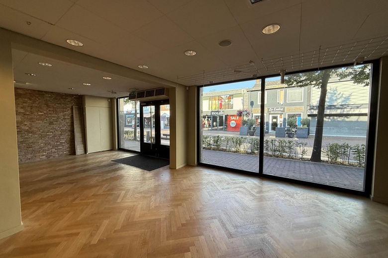 Winkelruimte Waalwijk - Stationsstraat 51 - Foto 2