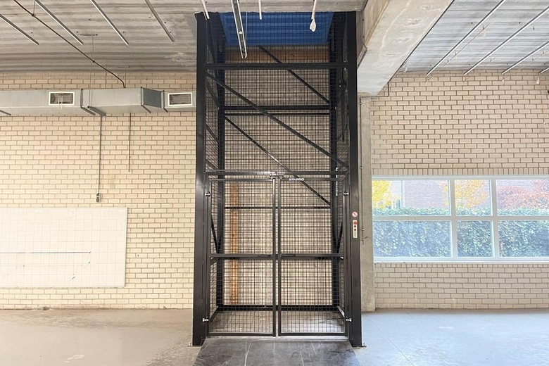 BedrijfsruimteaanRaambrug 20 0<br/> inBladel