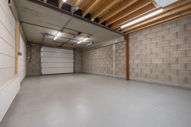 BedrijfsruimteaanFlevolaan 54 a<br/> inWeesp