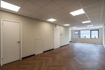 Bekijk foto 6 van Eemmeerlaan 2 L Bekijk foto 6 van Eemmeerlaan 2 L