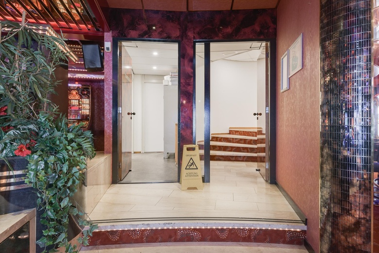 WinkelruimteaanMarkthoek 103<br/> inWinterswijk WinkelruimteaanMarkthoek 103<br/> inWinterswijk