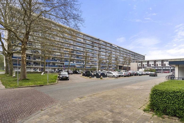 BedrijfsruimteaanHisveltplein 21 - 35<br/> inArnhem