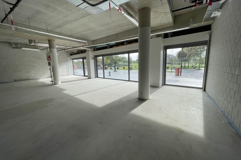 WinkelruimteaanSophiapromenade 80<br/> inHendrik-Ido-Ambacht WinkelruimteaanSophiapromenade 80<br/> inHendrik-Ido-Ambacht
