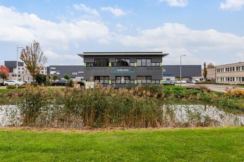 BedrijfsruimteaanEssebaan 1<br/> inCapelle aan den IJssel BedrijfsruimteaanEssebaan 1<br/> inCapelle aan den IJssel