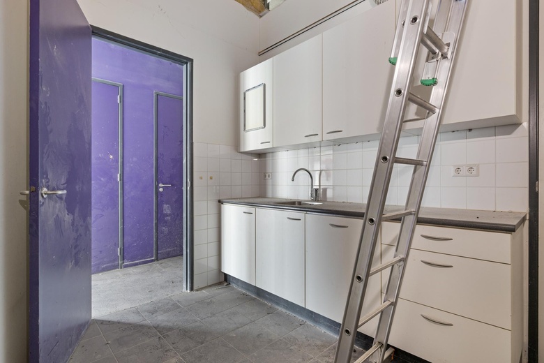 WinkelruimteaanKamperfoelie 16 - 18<br/> inLeidschendam