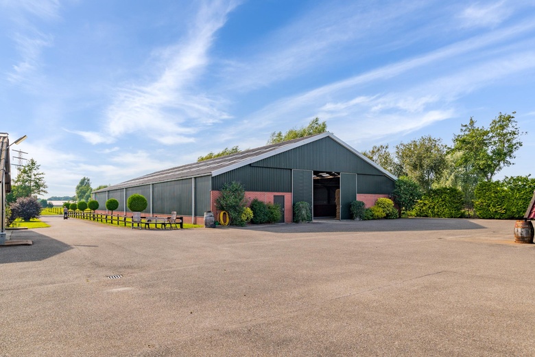 BedrijfsruimteaanZelderseweg 23<br/> inZwartebroek