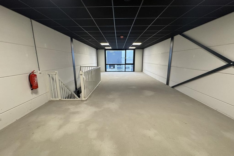 BedrijfsruimteaanJan van der Heijdenstraat 26 S<br/> inOud-Beijerland