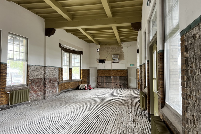 WinkelruimteaanStationsweg 3 E<br/> inBussum WinkelruimteaanStationsweg 3 E<br/> inBussum