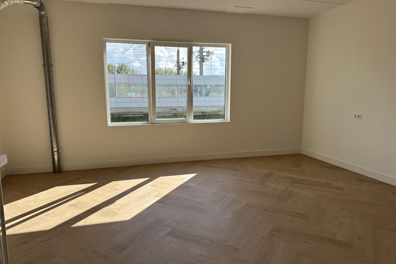 BedrijfsruimteaanVan der Waalsstraat 44<br/> inZoetermeer