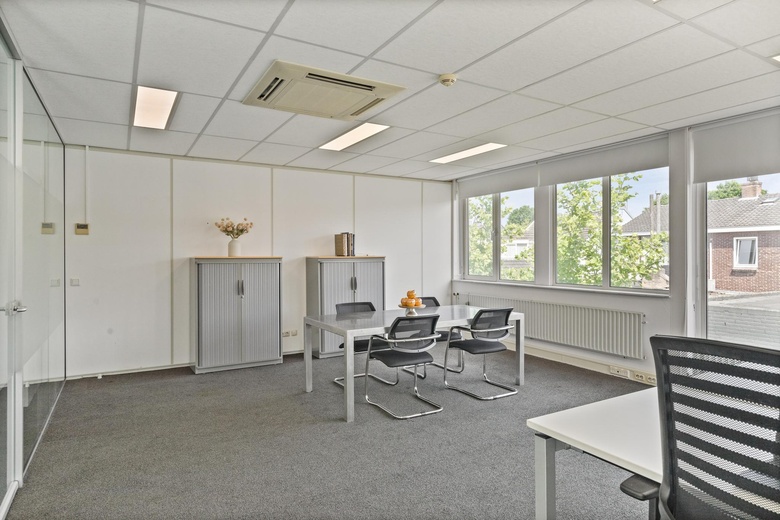 KantoorruimteaanBosscheweg 42<br/> inBerkel-Enschot KantoorruimteaanBosscheweg 42<br/> inBerkel-Enschot