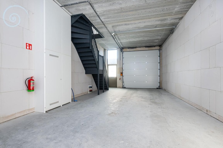 BedrijfsruimteaanPascal 5 d<br/> inMiddelharnis