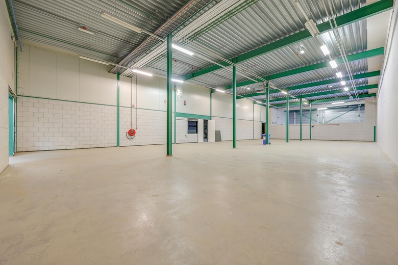 BedrijfsruimteaanVersterkerstraat 4<br/> inAlmere