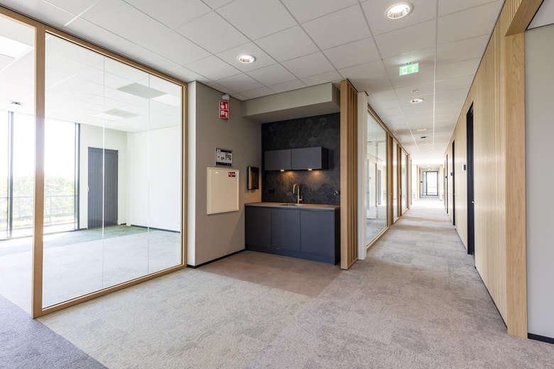 BedrijfsruimteaanPaderbornstraat 1<br/> inZwolle BedrijfsruimteaanPaderbornstraat 1<br/> inZwolle