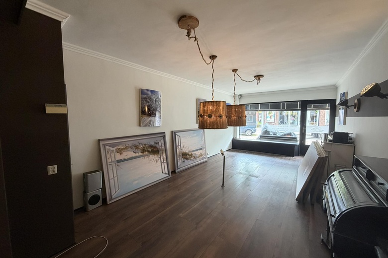 WinkelruimteaanVoorstraat 26<br/> inPoeldijk