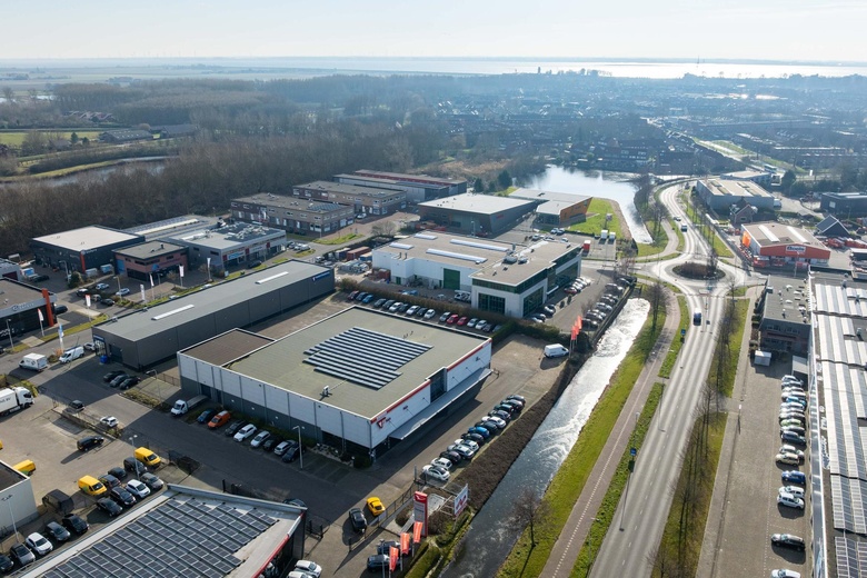 WinkelruimteaanChristiaan Huygensweg 30<br/> inHellevoetsluis WinkelruimteaanChristiaan Huygensweg 30<br/> inHellevoetsluis