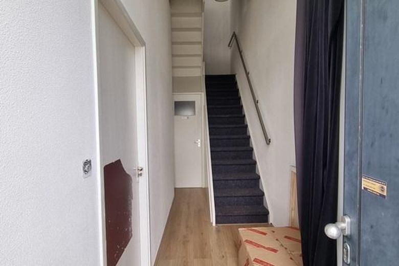 BedrijfsruimteaanLeeghwaterstraat 13 07<br/> inReeuwijk