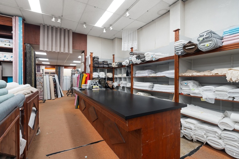 WinkelruimteaanAlbert Cuypstraat 268 - 270<br/> inAmsterdam