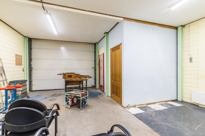 BedrijfsruimteaanAmbachtsweg 39 F<br/> inPijnacker