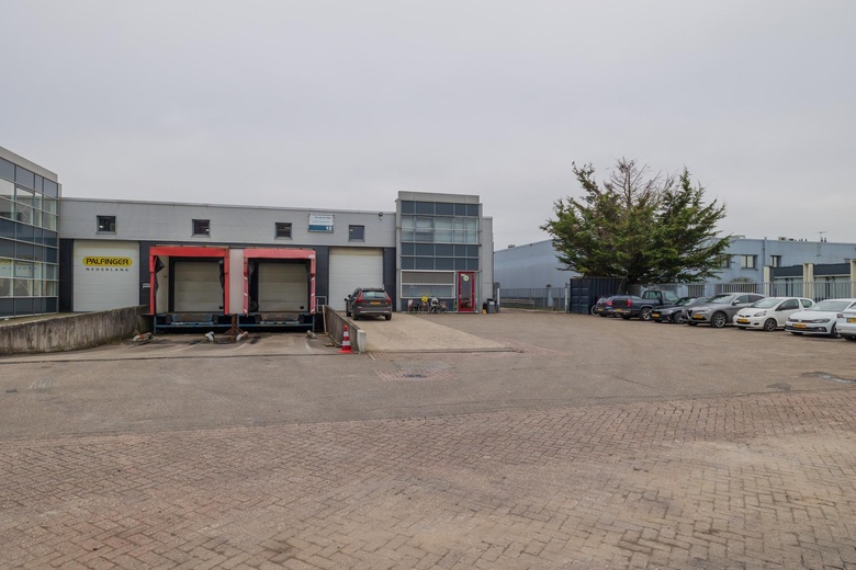 BedrijfsruimteaanProduktieweg 12<br/> inZoeterwoude BedrijfsruimteaanProduktieweg 12<br/> inZoeterwoude