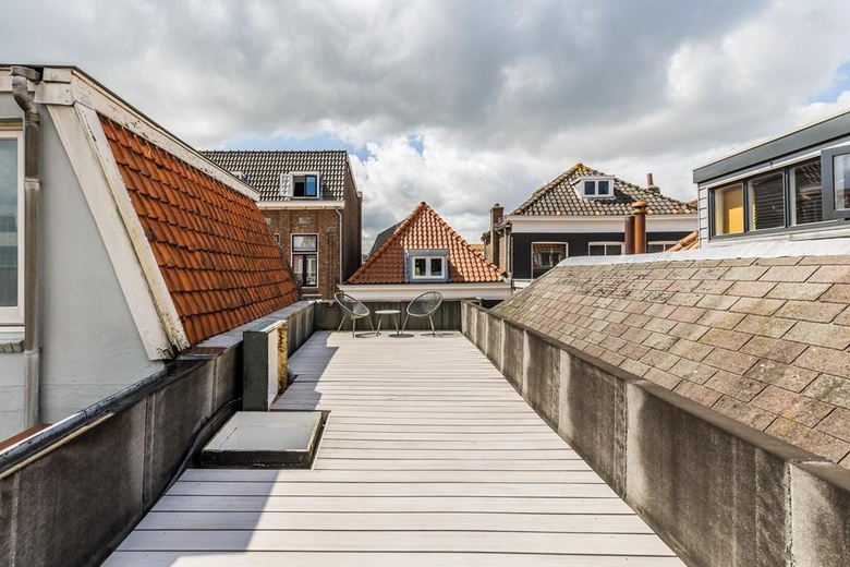 WinkelruimteaanHoogstraat 54<br/> inSchiedam WinkelruimteaanHoogstraat 54<br/> inSchiedam