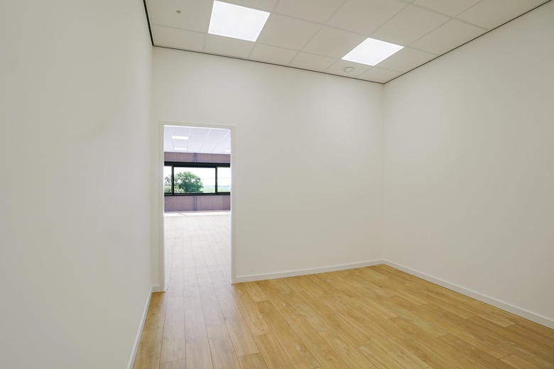 BedrijfsruimteaanMiddelblok 136 d<br/> inGouderak