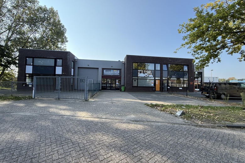 BedrijfsruimteaanRooseindsestraat 95<br/> inHelmond