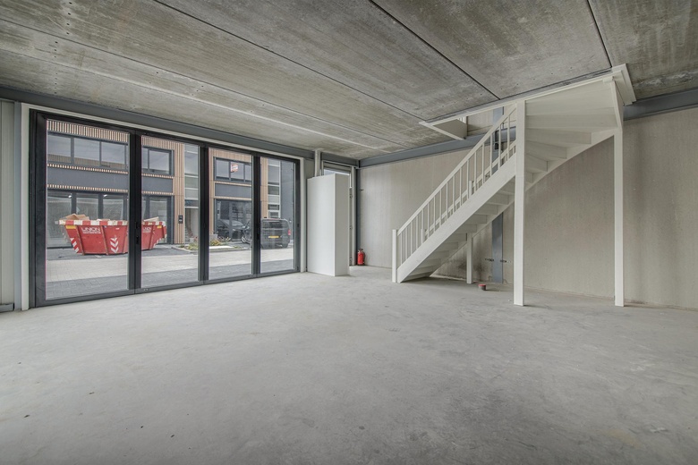 BedrijfsruimteaanJarmuiden 27 T<br/> inAmsterdam