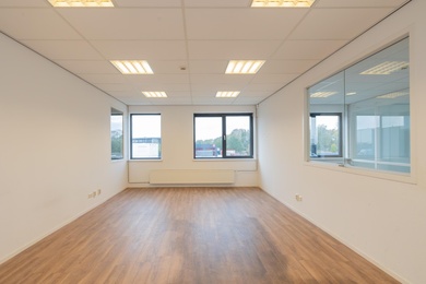 Bekijk foto 2 van Nijverheidsweg 31