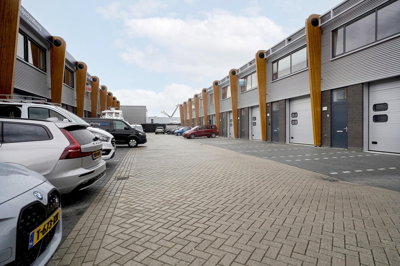 BedrijfsruimteaanIndustrieweg 12 N<br/> inZoeterwoude
