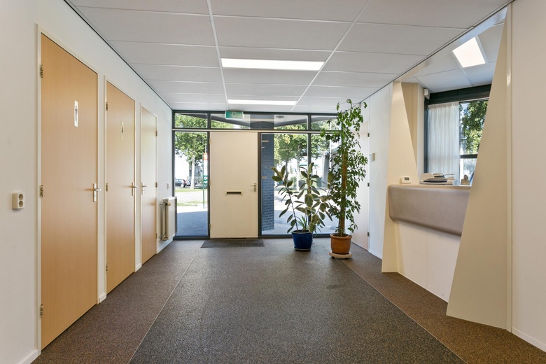 KantoorruimteaanVluchtoord 24<br/> inUden