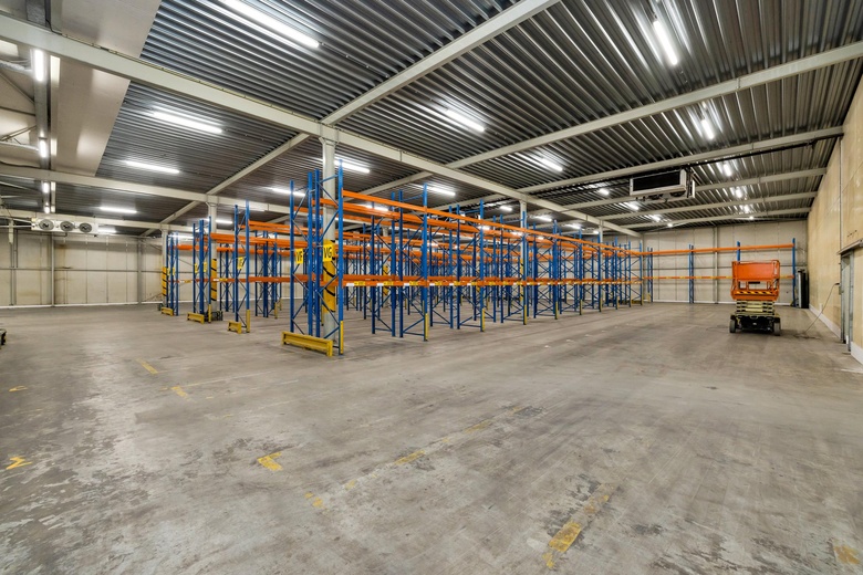 BedrijfsruimteaanPanovenweg 10<br/> inTiel