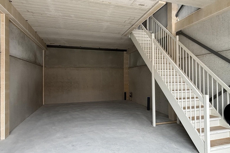 BedrijfsruimteaanAfmijnstraat 5<br/> inAmstelveen BedrijfsruimteaanAfmijnstraat 5<br/> inAmstelveen