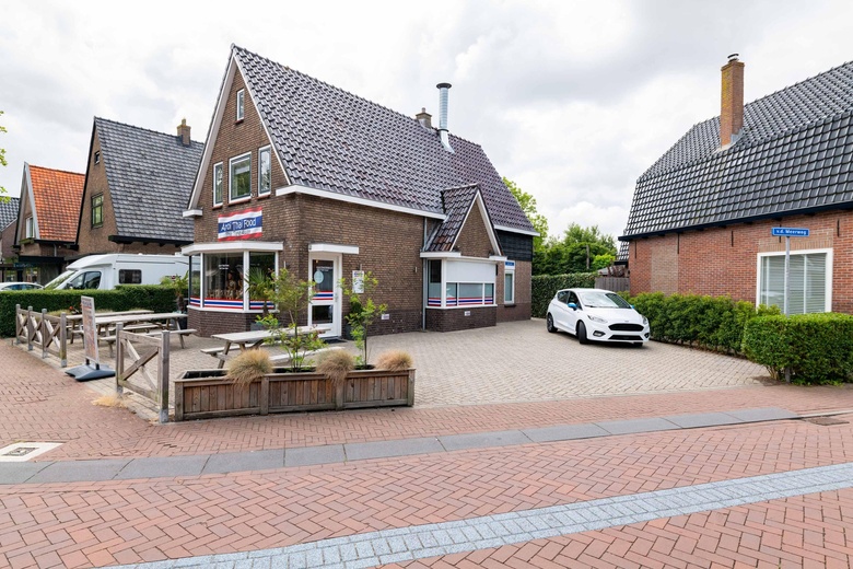 WinkelruimteaanStationsweg 31<br/> inOostvoorne